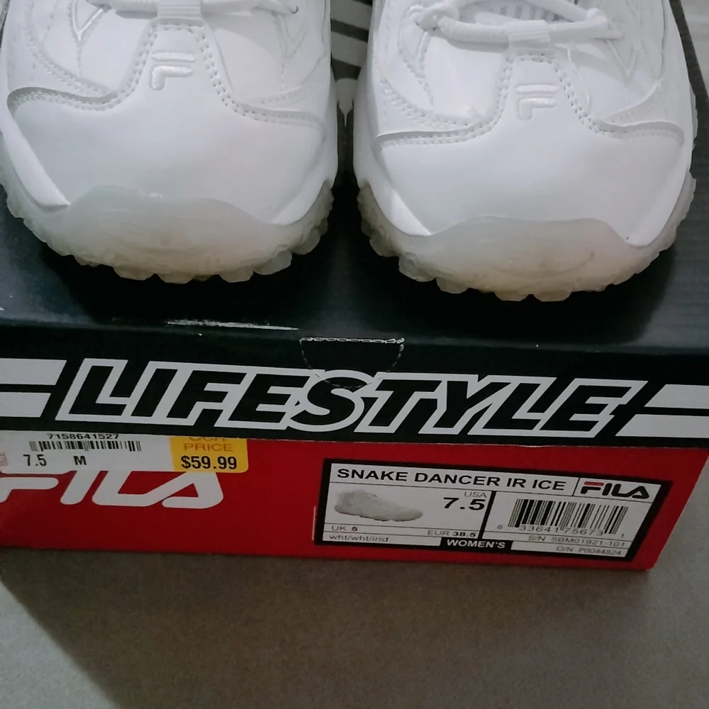 Sneakers - Picture 3 of 3